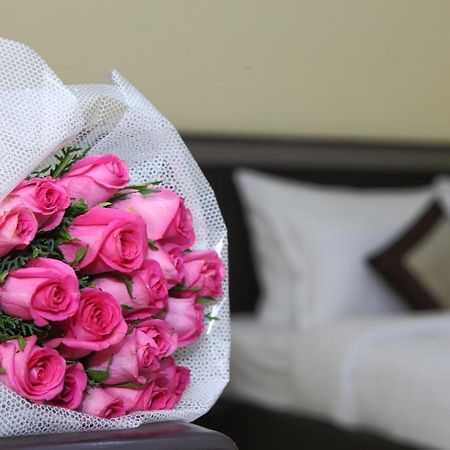 Pleasant Days Hotel 첸나이 외부 사진